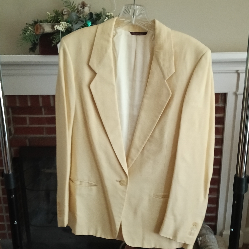 Women's Butter Yellow Cream Blazer